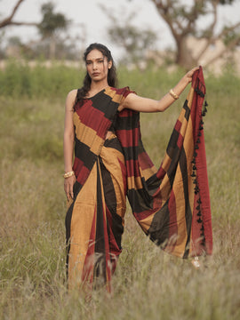 Scarlet- Handloom Saree